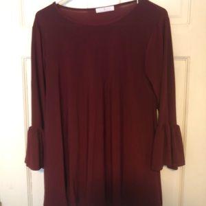 Bell sleeve top